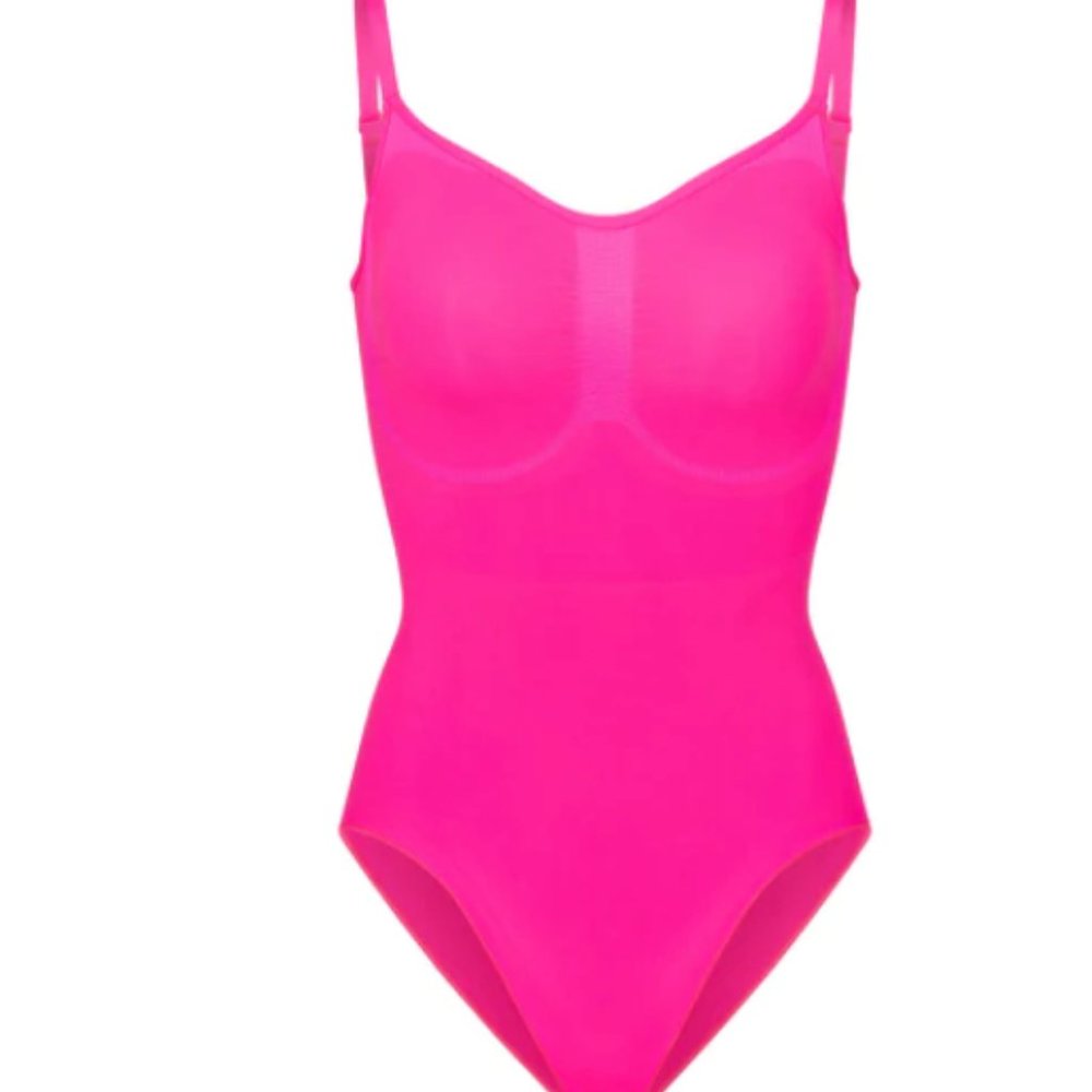 SKIMS Sculpting Bodysuit S/M - Briefs with Snaps - Limited Edition